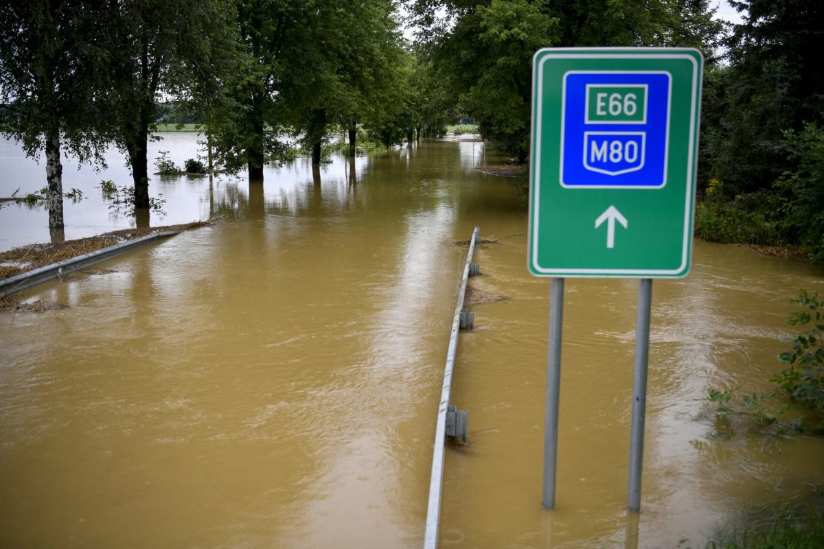 Budapesten a Duna áradata növekszik: A tetőzés hamarabb várható és erősebb lesz, mint várták