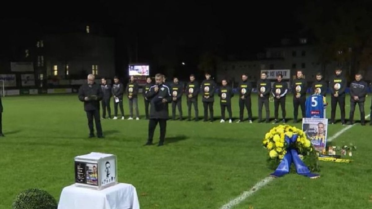 Az emberség erejéről tanúskodik: Horrorbalesetben elhunyt focista családjának milliókat gyűjtött össze volt csapata