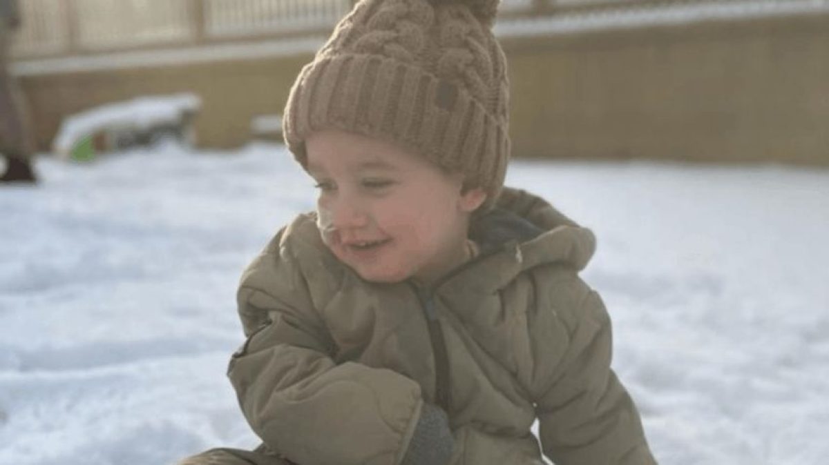A karácsony csodálatos ajándéka – A betegségben megbénult kisfiú megható története