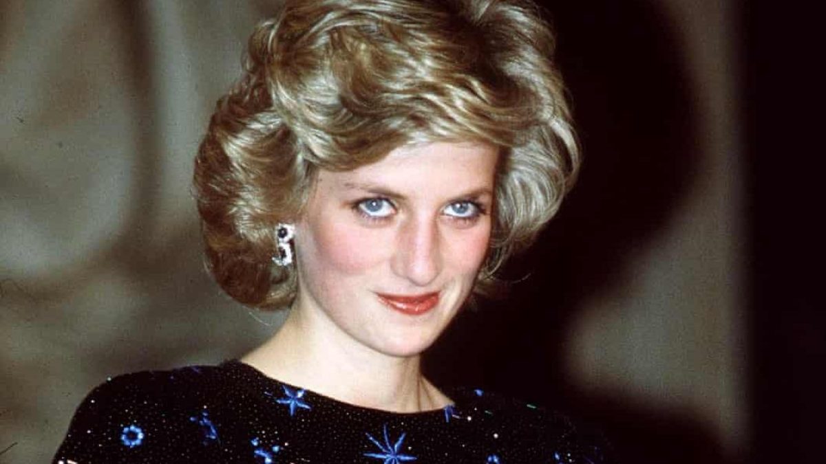 Diana hercegné ikonikus ruhája rekordösszeget ért el aukción: lenyűgöző árat ért el a világhírű darab