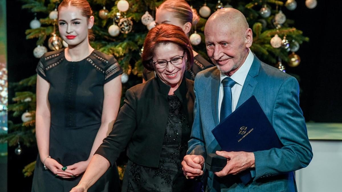 Az író Reviczky Gábor elismerést kapott a Karinthy-gyűrűért