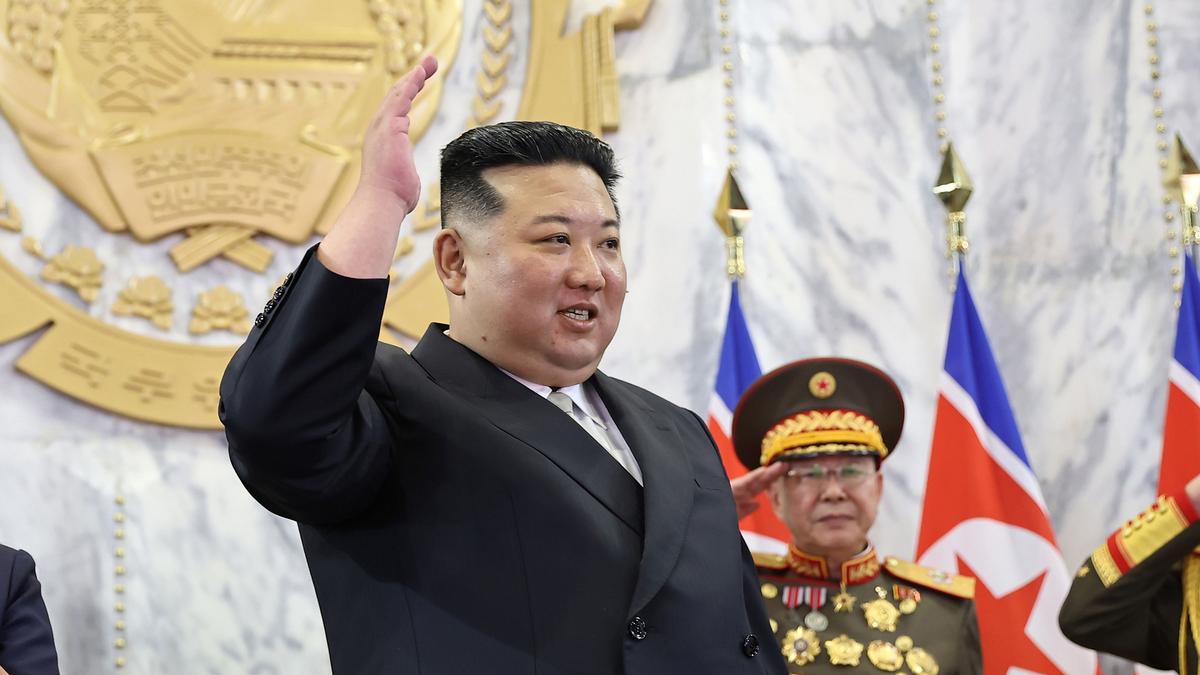Eszkaláció az észak-koreai haditengerészetnél: Kim Dzsong Un hirtelen nukleáris felfegyverzést sürget