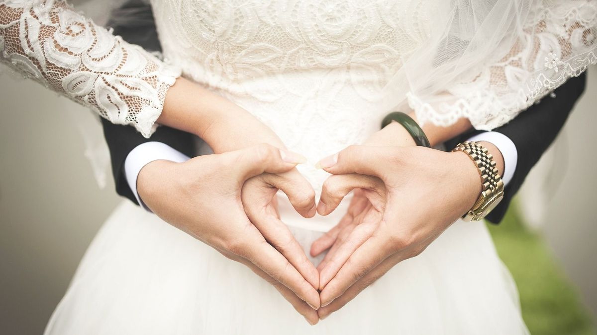 Vasmarkú menyasszony: Megdöbbentő 12 pontos szabálylista az esküvőről