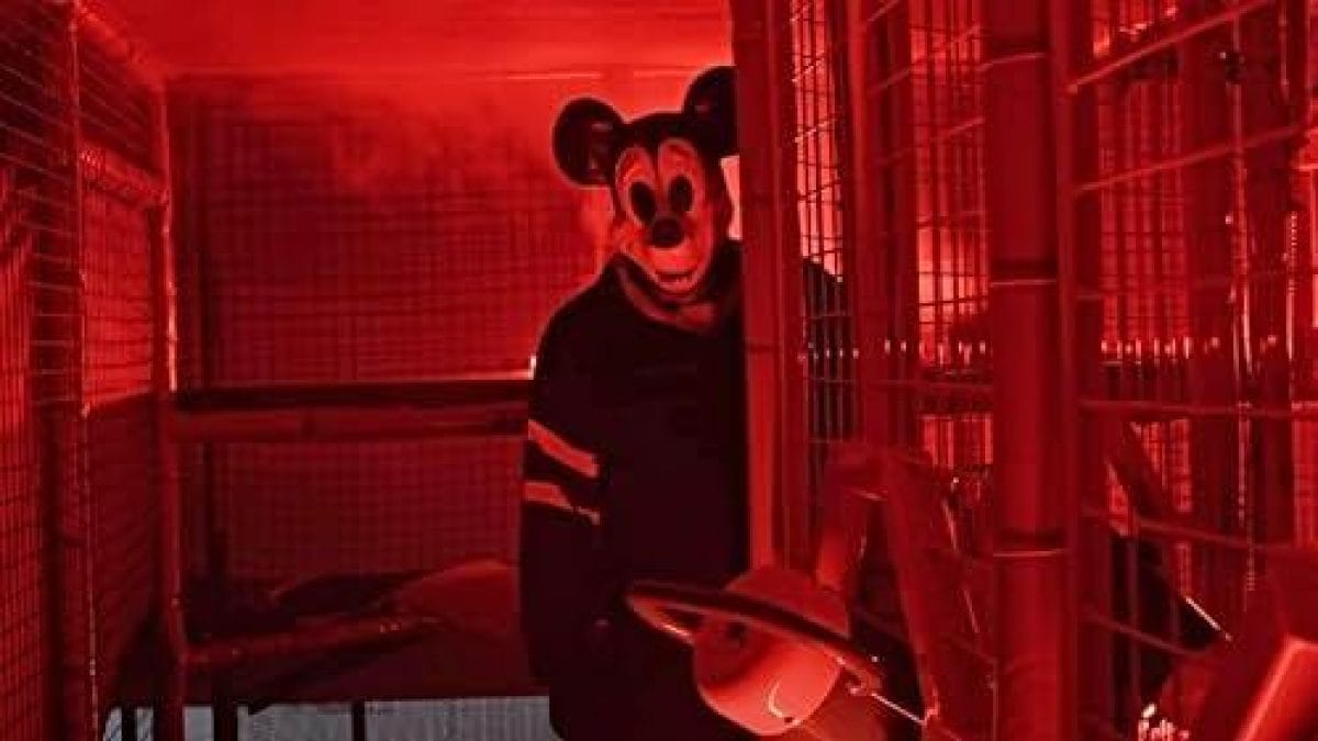 Az ikonikus Mickey egér új arcát ismerhetjük meg: hamarosan minden idők legkegyetlenebb gyilkosává válik a mozivásznon