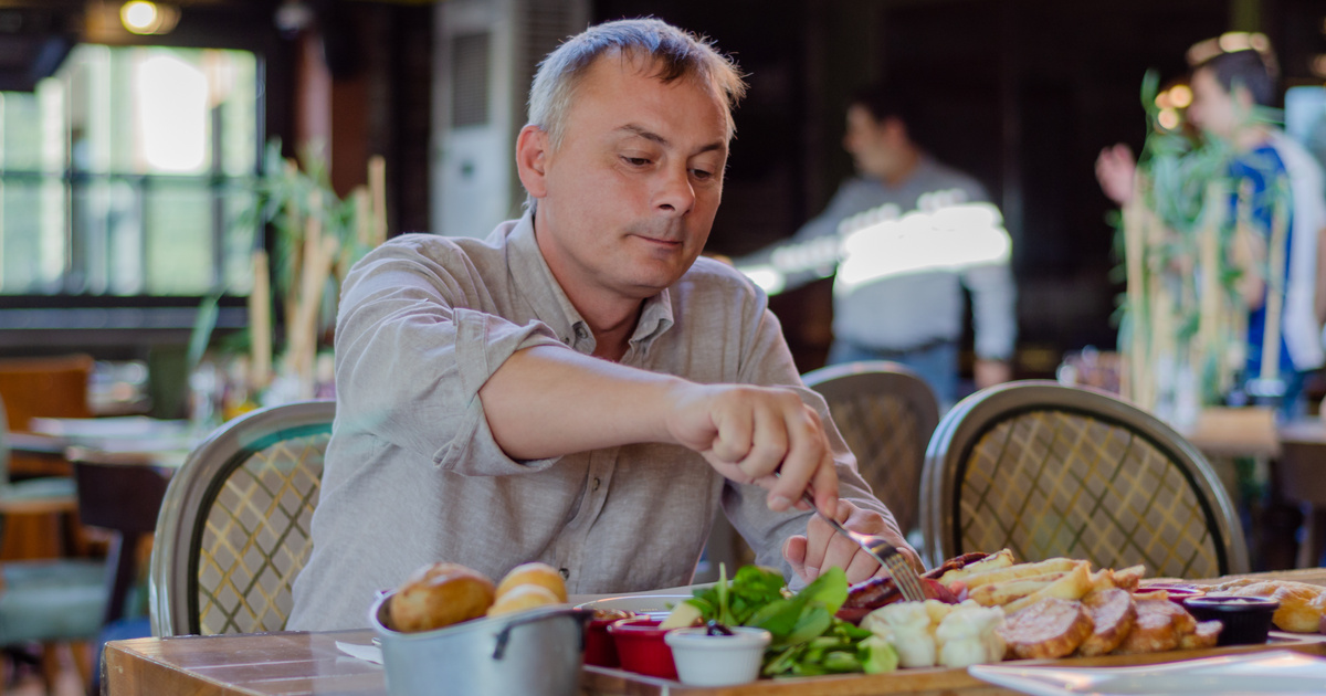 Az ételkalóz: egy férfi 127 alkalommal evett ingyen az étteremben – így bukott le a trükkös étvágy