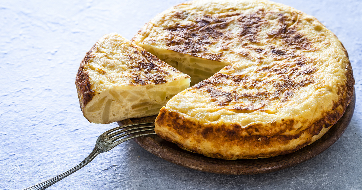 Könnyed és ízletes reszelt krumplis omlett: egyszerű recept a tökéletes vacsorához