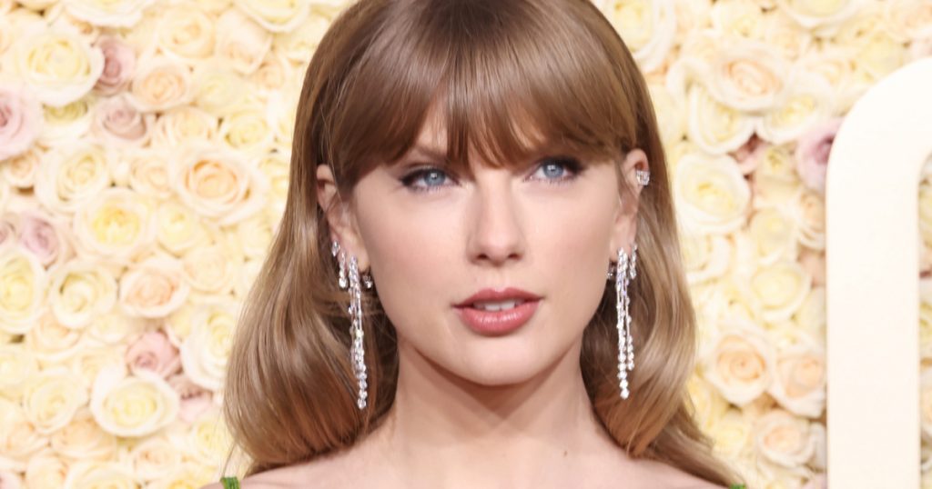 Taylor Swift drasztikus változása: a plasztikai beavatkozás előtti és utáni különbség