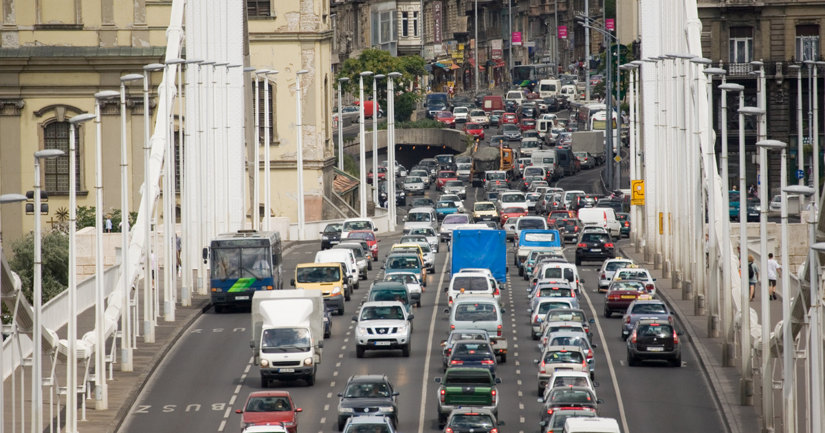 Rossz hír érkezett a Budapesten közlekedőknek – Lezárásokra kell számítani