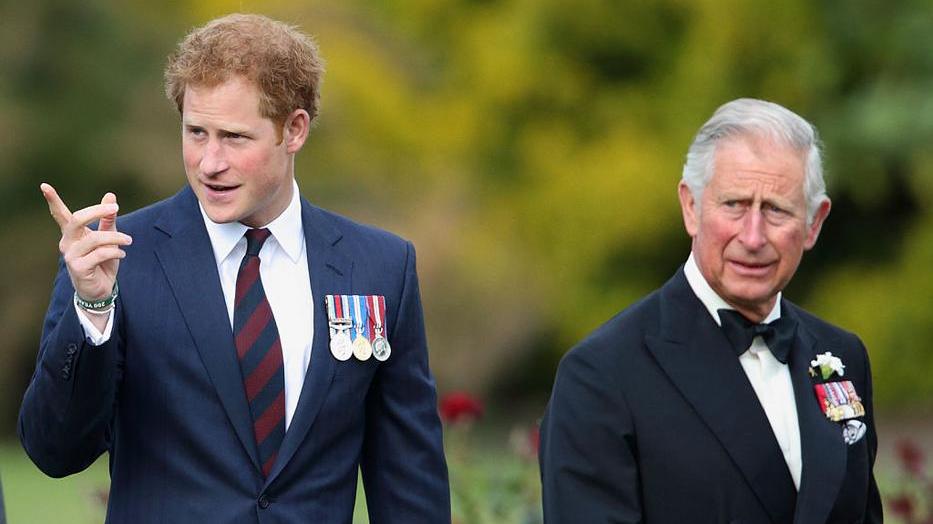 A királyi család válságba kerül? Harry herceg megszólal Károly király betegségét illetően