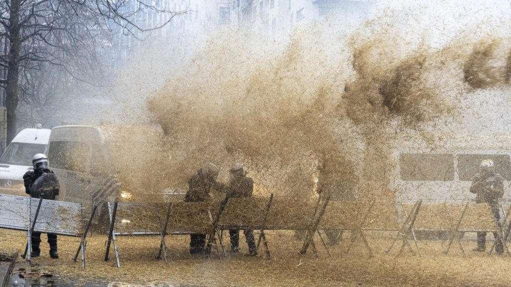 Káosz Brüsszelben: Szélsőséges hangulatú gazdatüntetések a városban
