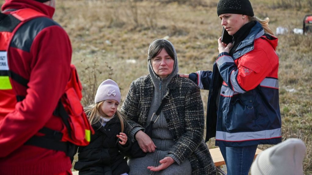 Egyes emberek sorsa iránti felelősség: A magyarok segítenek az Ukrajnából érkező menekülteknek