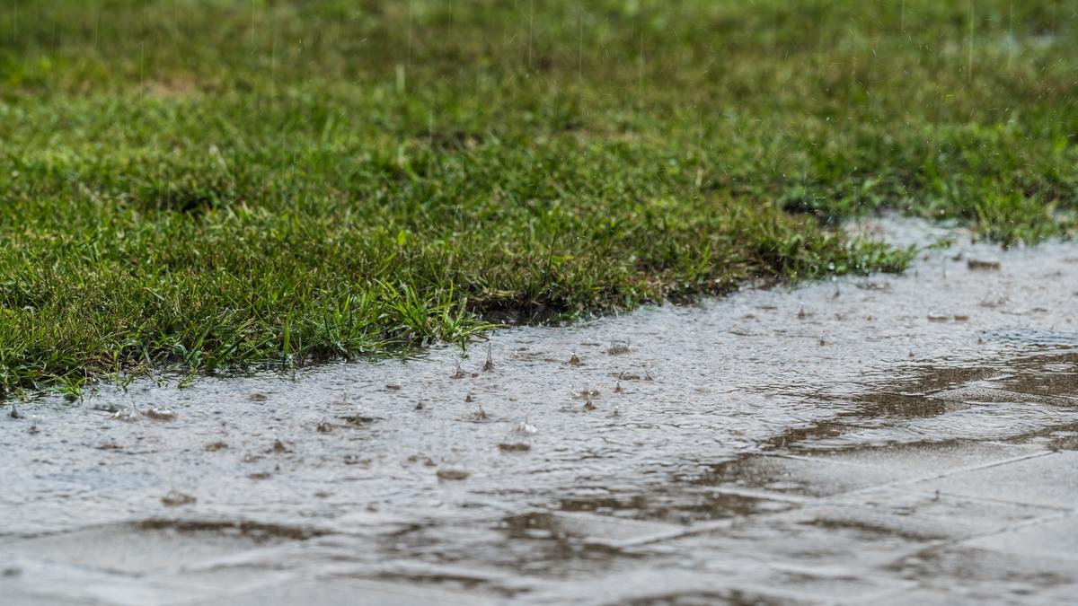 Viharos Tavasz: Figyelmeztetés az Extrém Időjárási Körülmények Miatt