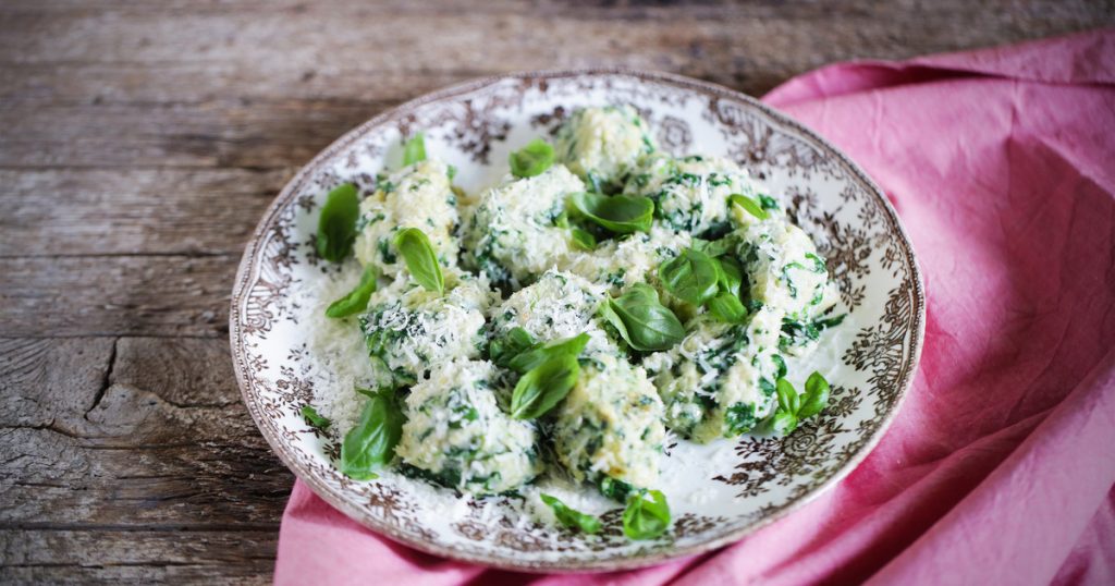 Szárnyalj az ízekkel: Spenótos-ricottás gombócok az olasz konyha örök kedvence