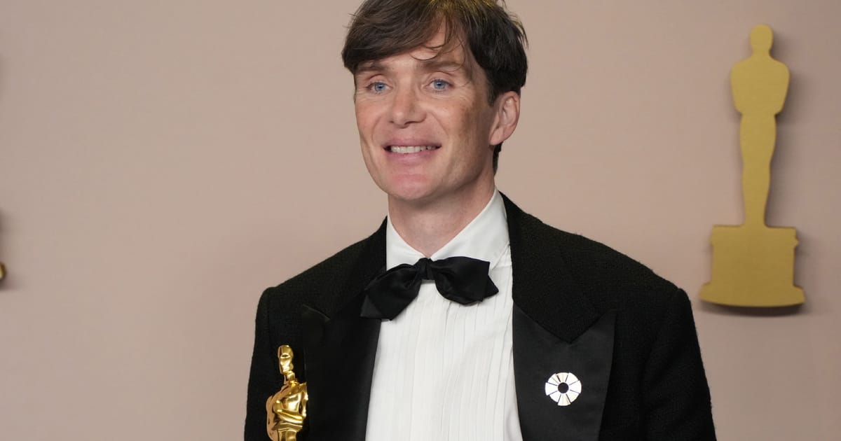 Cillian Murphy és felesége romantikus pillanata az Oscar gálán: lássuk a sztárpár csókját!