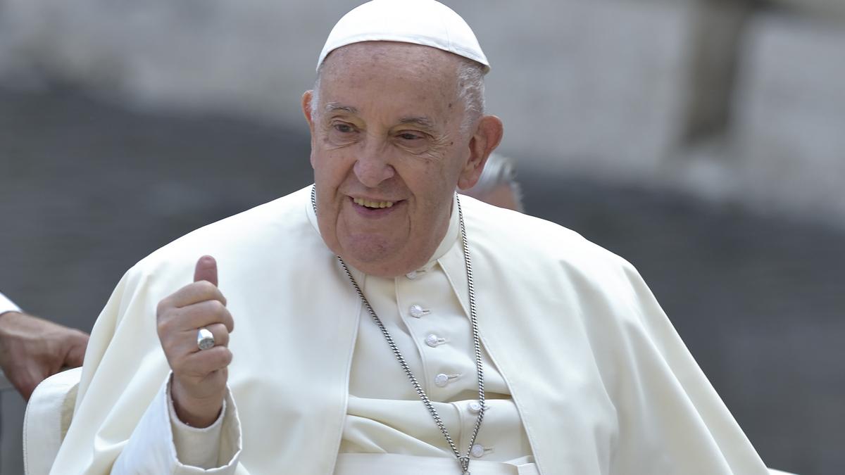Az üzenet ereje: Ferenc pápa szavai a világtragédiákhoz.