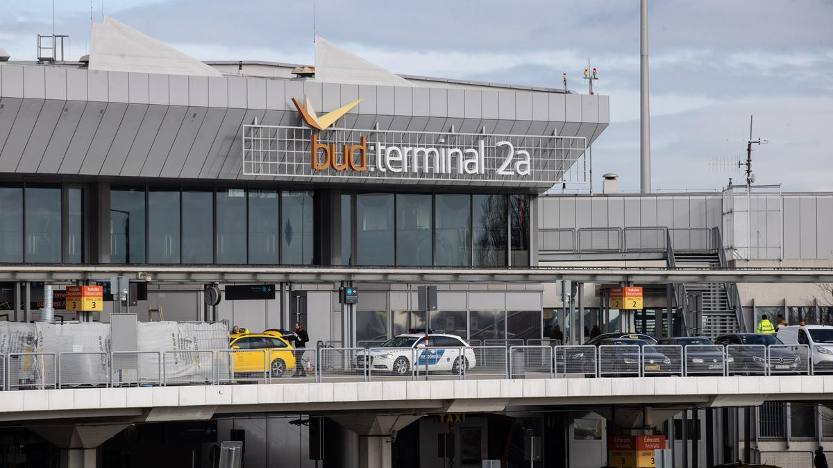 Repülőgépek késése Budapesten az áramszünet miatt – videó