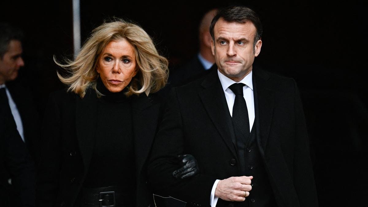 Botrány a francia elnök felesége körül: Macron 25 évvel idősebb párját férfinek titulálják