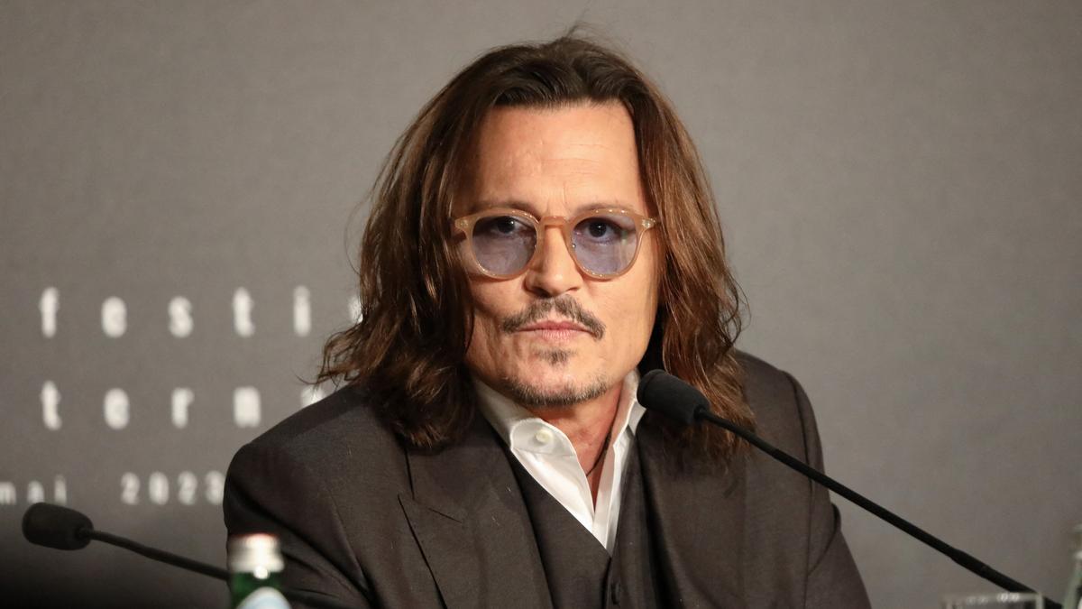 Az újabb súlyos vádak Johnny Depp ellen: verbális bántalmazás egyik kolléganője felől