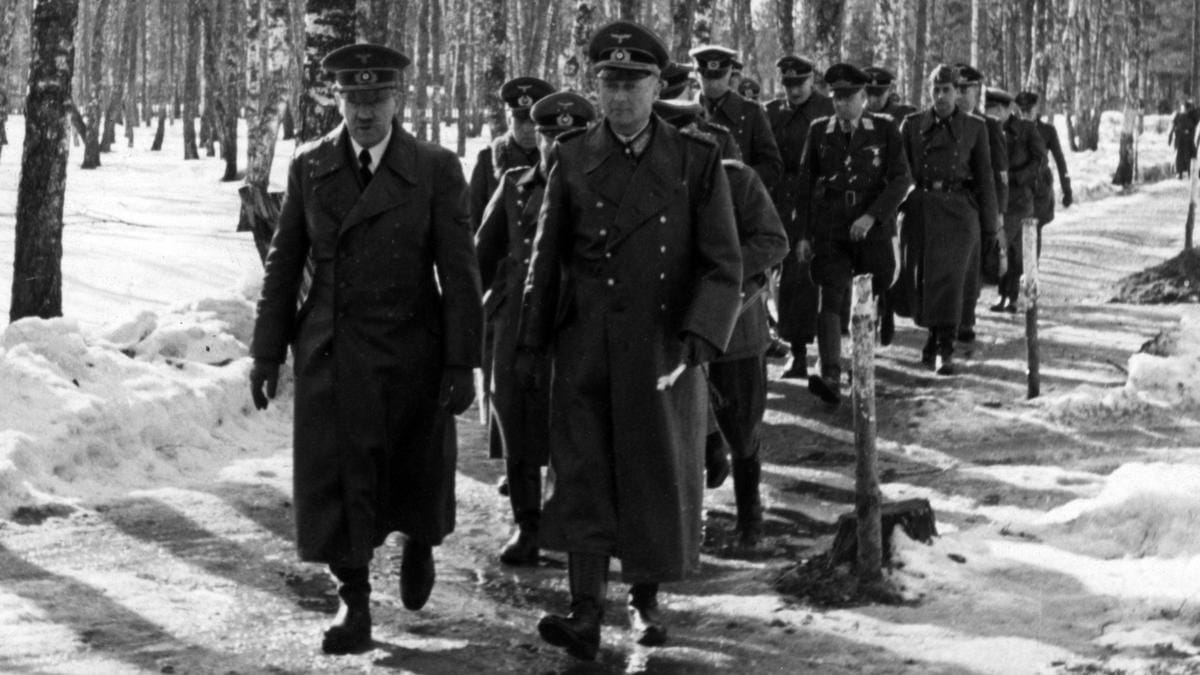 A történelem egyik legdrámaibb pillanata: Hitler megölésére irányuló kísérlet kudarcba fulladt