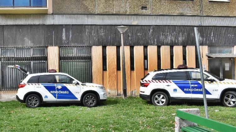 Gyilkosság a magasból: egy férfi a tizedik emeletről lökte ki volt élettársát Győrben
