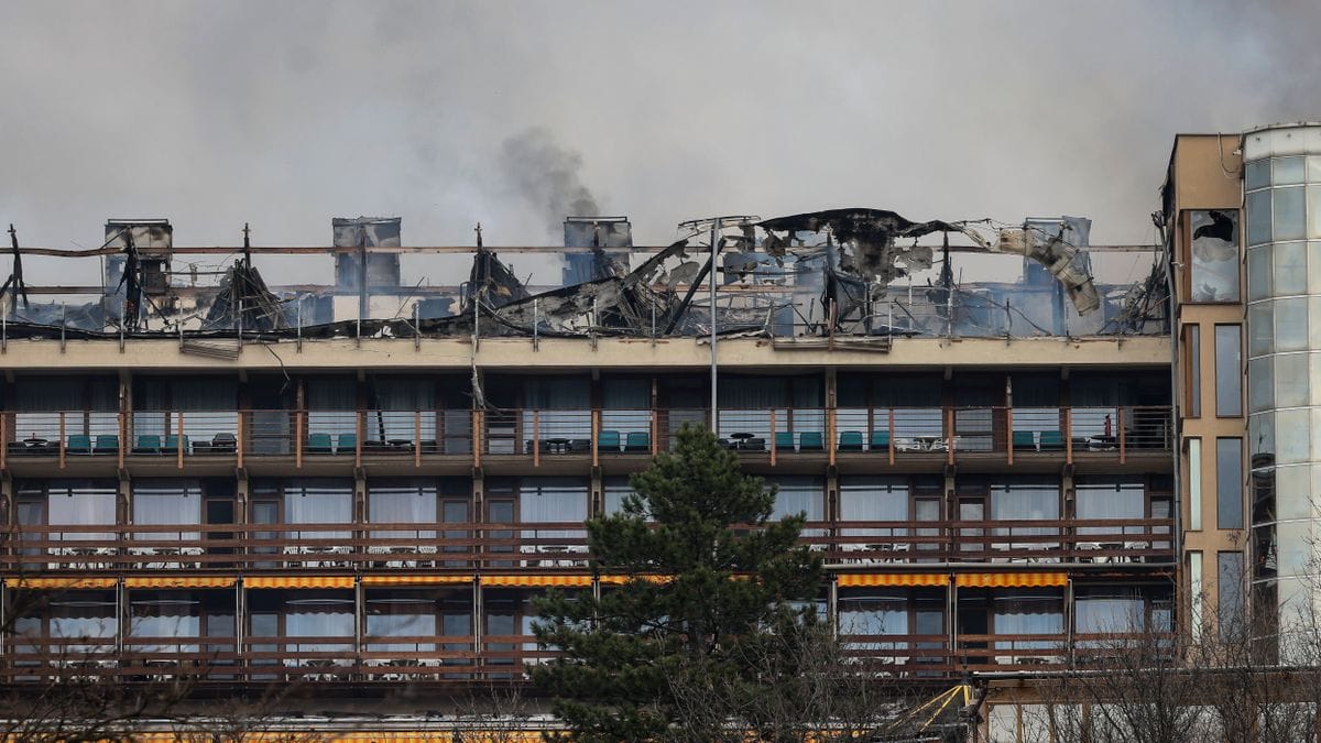 Végzetes pusztulás: horrorisztikus fotók a lepusztult Hotel Silvanusból