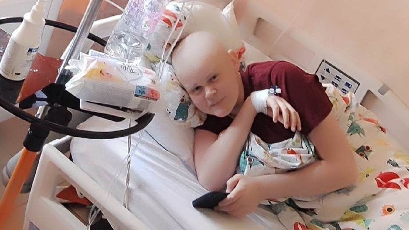 Az erőtlen harcos: Egy rákkal küzdő kamasz fiú megható kérésére