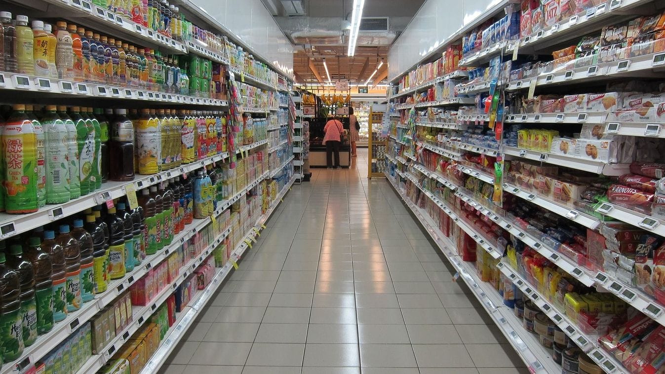 A vásárlók felháborodása: a boltok undorító taktikái feltárulnak