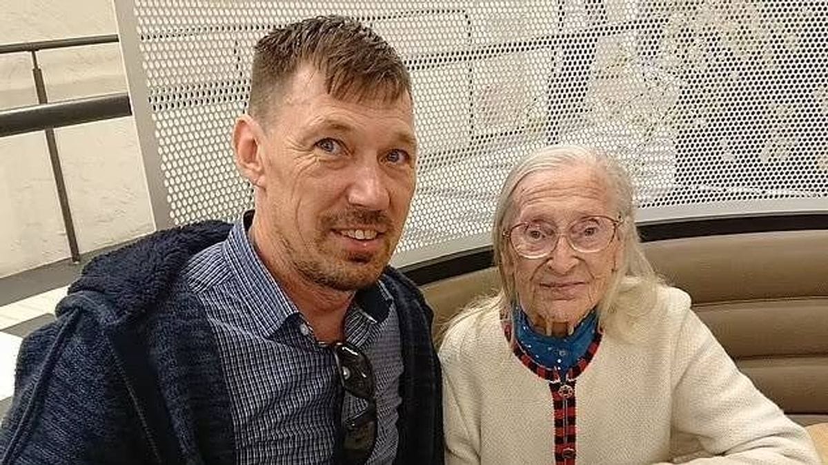 A szerelemből nincs kora: egy 104 éves és egy 48 éves kapcsolata a szexről és boldogságról