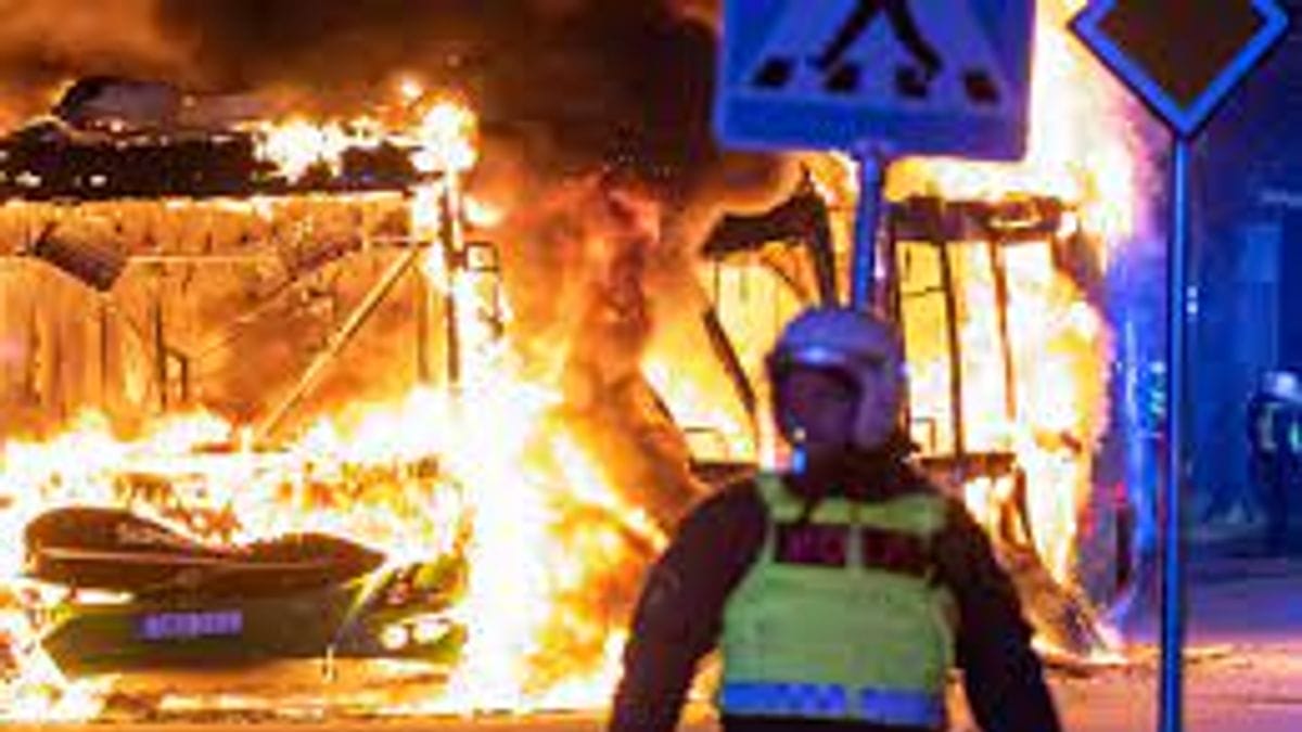 Svédország szigorúbb golyóálló mellényekre vonatkozó tiltásokat vezet be