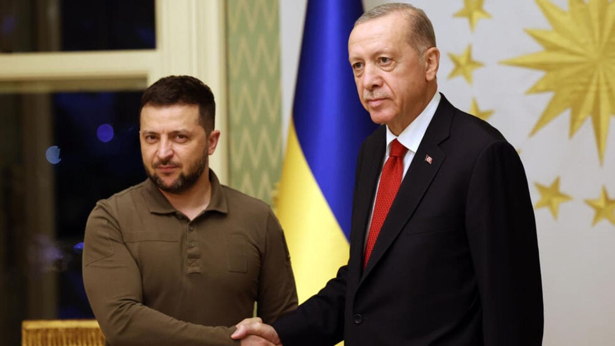 Törökország diplomáciai közvetítőként szolgál az orosz-ukrán béketárgyalásokban
