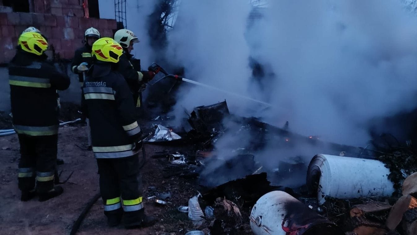 Pilisjászfalu hatalmas robbanása: megrázó képek a katasztrófáról
