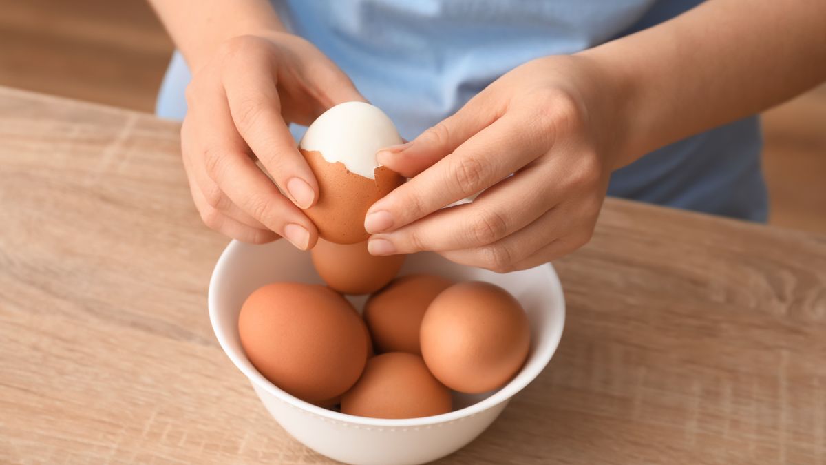 5 egyszerű lépés a főtt tojás könnyű pucolásához