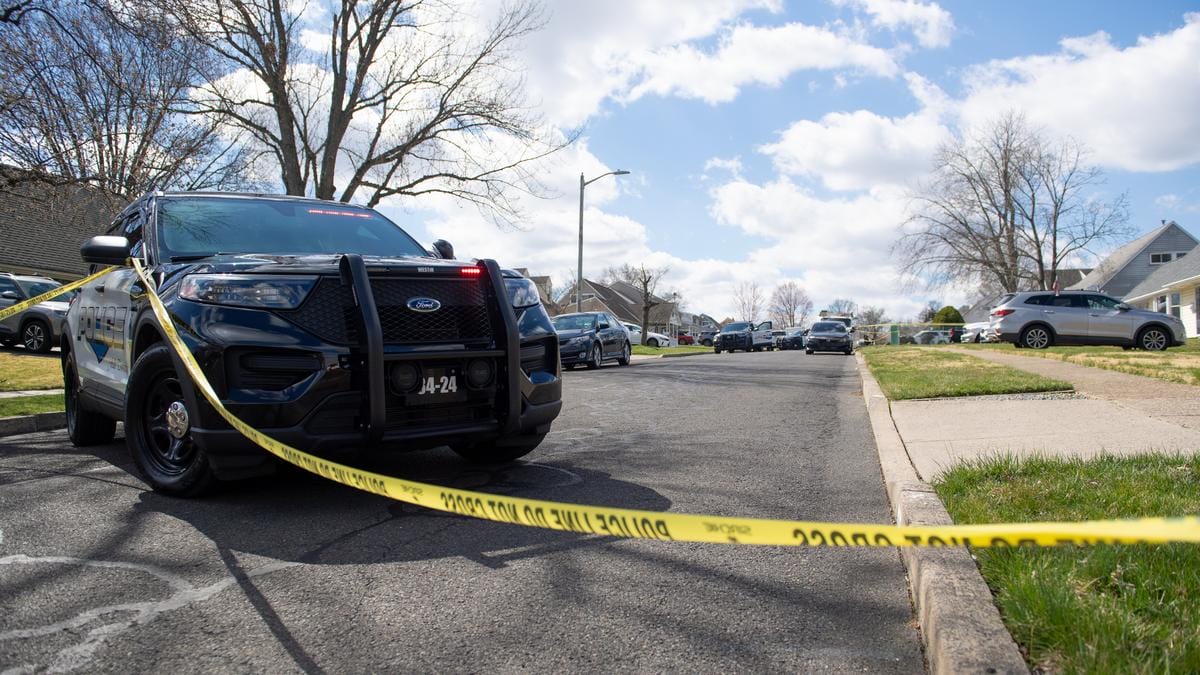 Véres tragédia Philadelphia elővárosában: három ember lelőve, majd túszdráma a családi házban