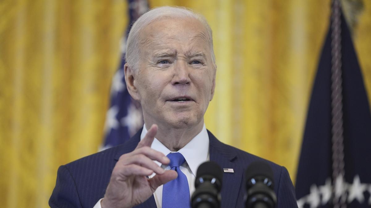 Joe Biden kínos tanúskodásra kényszerül az elnökválasztás előtt
