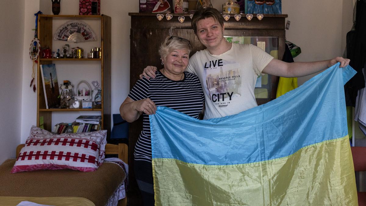 A megújulás városa: Egy Ukrajnából menekült nagymama és unokái élete Budapesten"