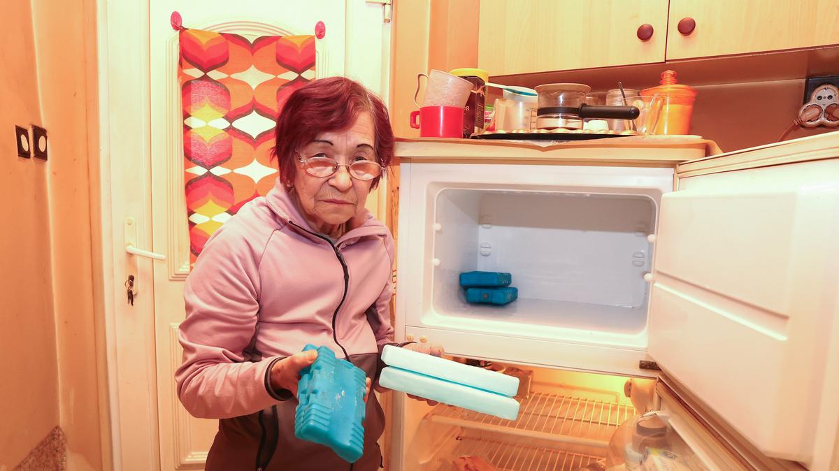 Végrehajtó kifizetése: Erzsébet 11 ezer forint tartozását egyedülálló otthontalan nyugdíjasnak