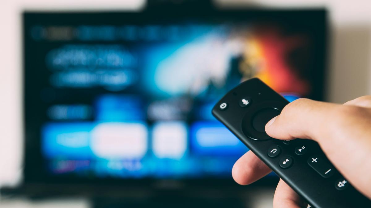 Milliós nagyságrendű csalás Zalában: 21 tévécsatorna szerzői jogai sérültek
