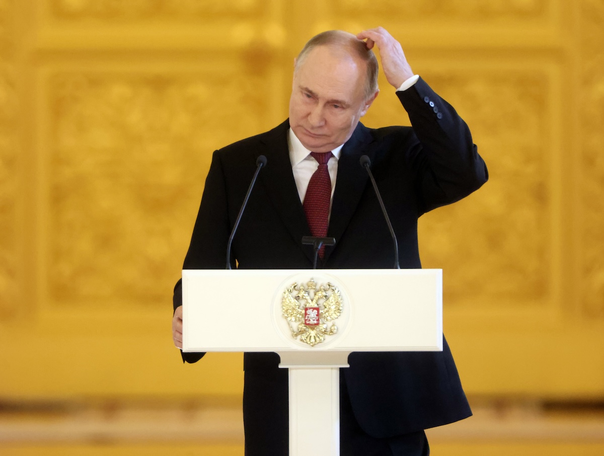 Putyin szóvivője rendkívüli nyilatkozata: Háborúnak nevezte a háborút