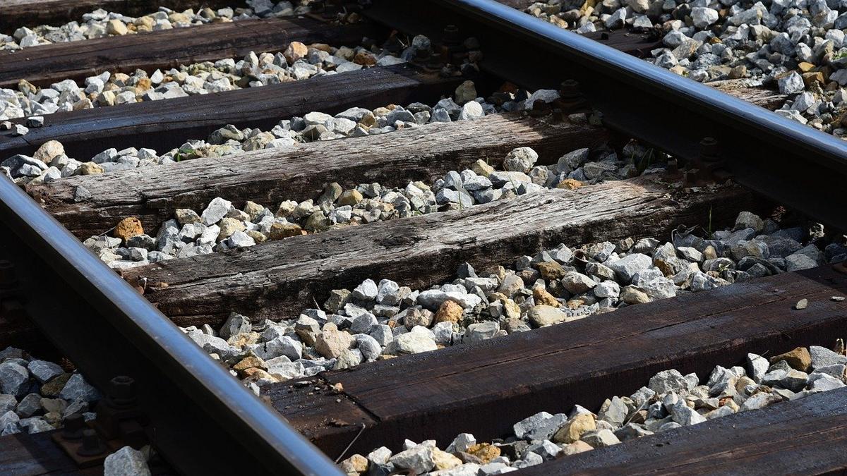 Baleset Bács-Kiskunban: Gázolt a vonat – Fontos részletek a tragédiáról