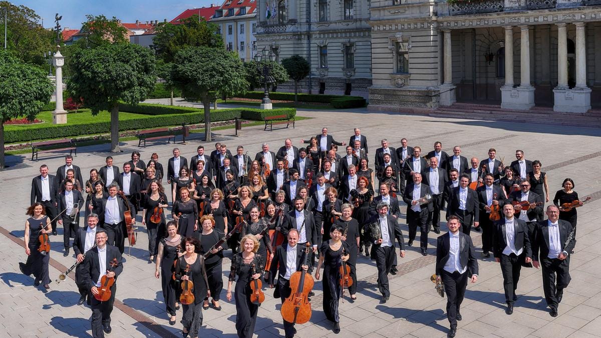 A Győri Filharmonikusok Vadászkürtjének Visszatérése: Az Ellopott Hangszernél Nagyobb Szónok a Rendőrség