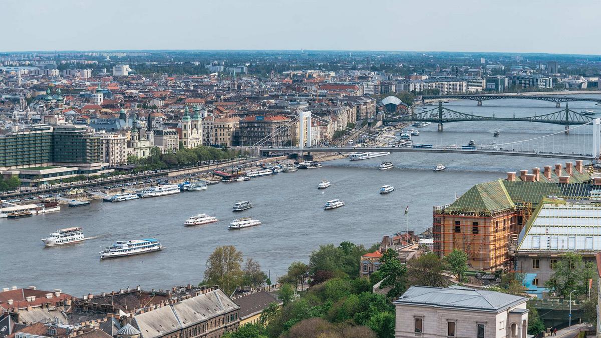 Új kikötők fenyegetik a magyar hajósokat: Aggódás és bizonytalanság a jövőt illetően