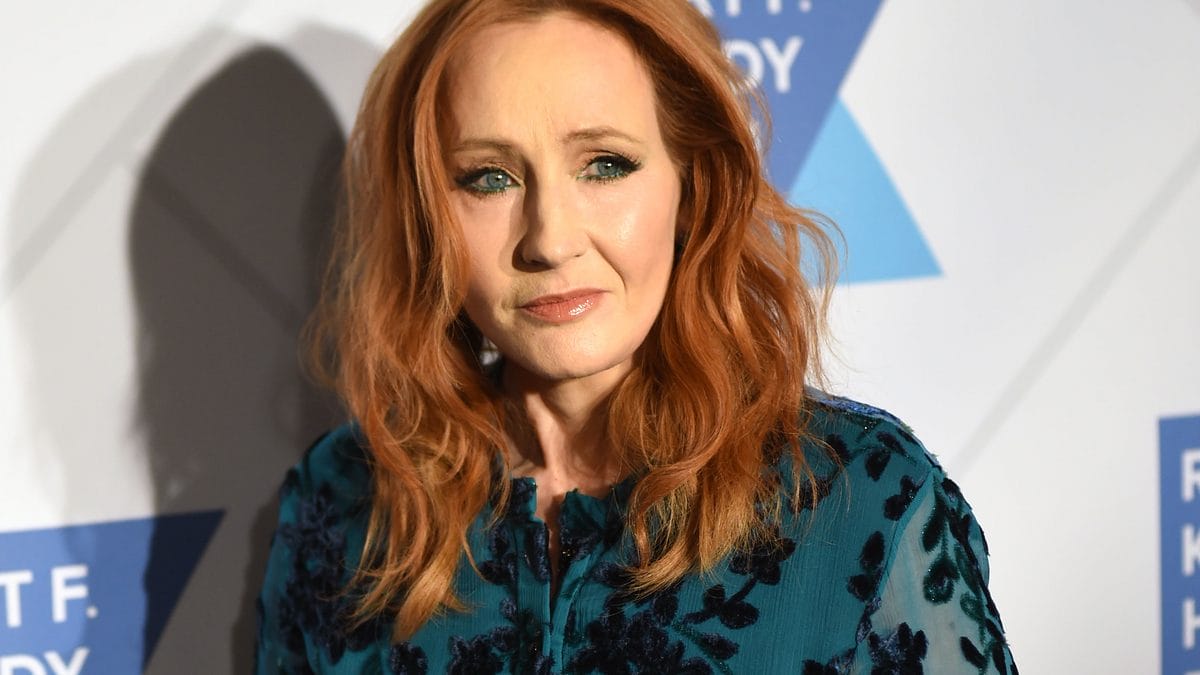 J.K. Rowling vitatható kijelentései: „Elegem van ebből a sz*rságból… Ez nem egy nő”