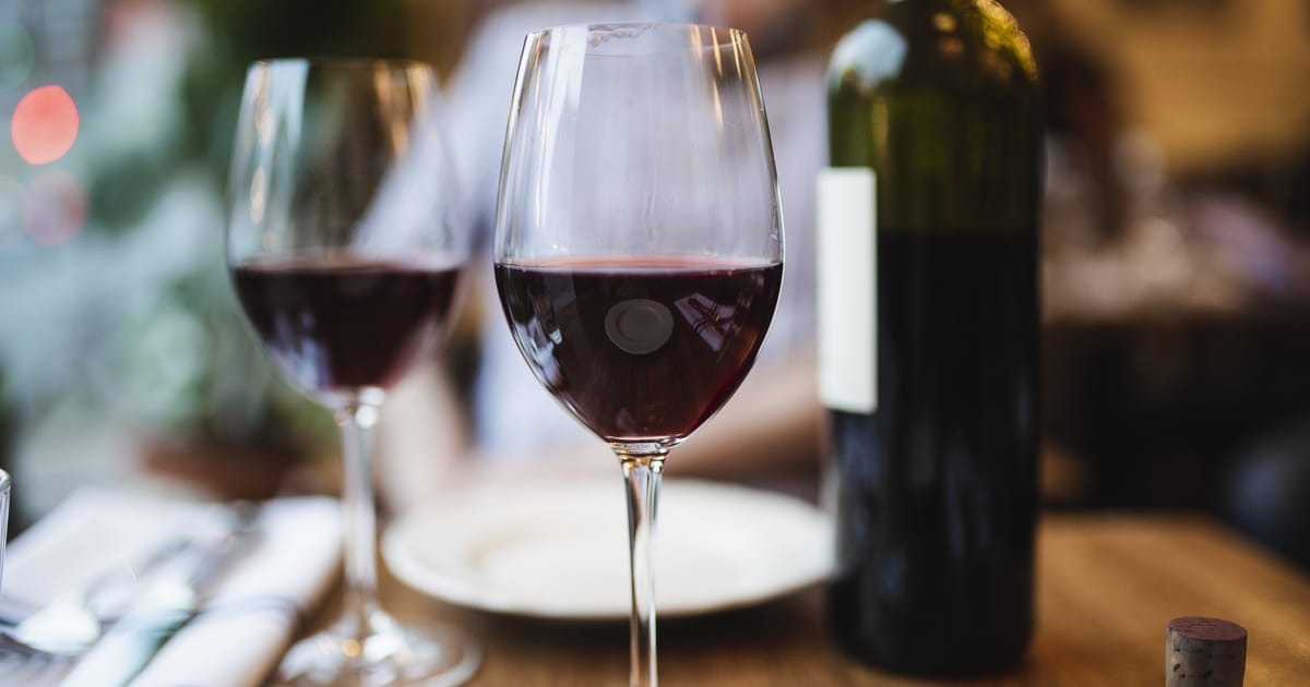 Mennyi kalória van egy pohár vörösborban? Fontos tudnivalók a fogyáshoz 8 lényeges kérdésben