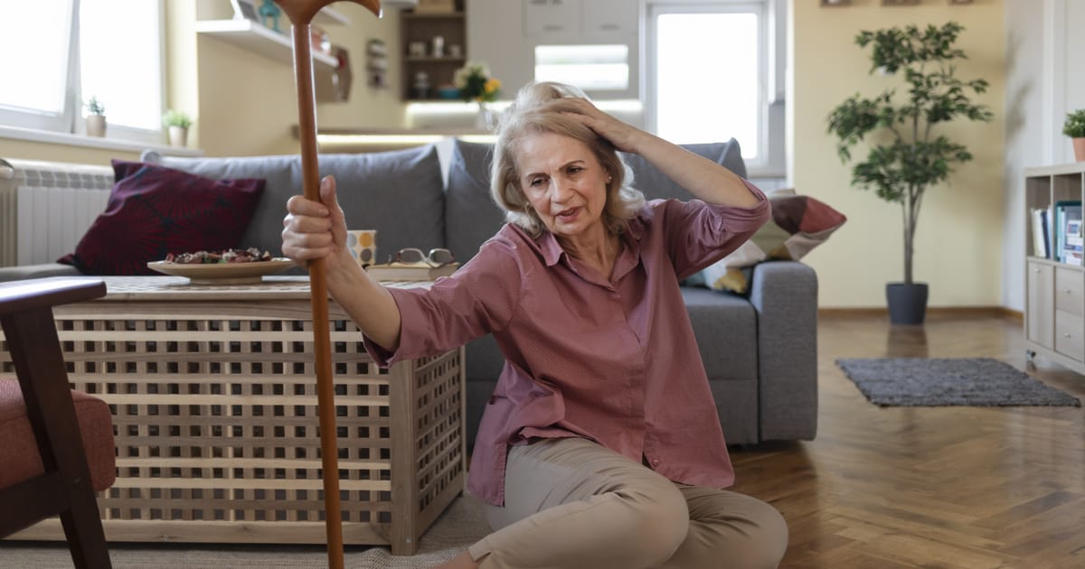 Ingyenes segítség egy gombnyomásra – 65 év felettieknek