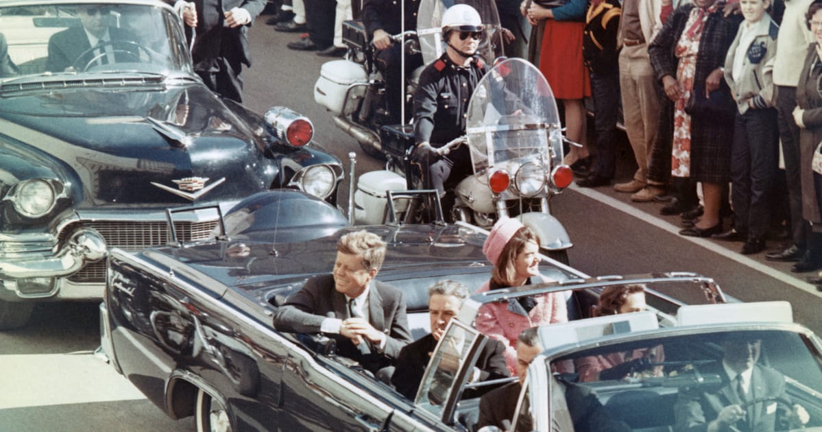 Az elképesztő döntés: JFK koporsóját az óceánba dobták