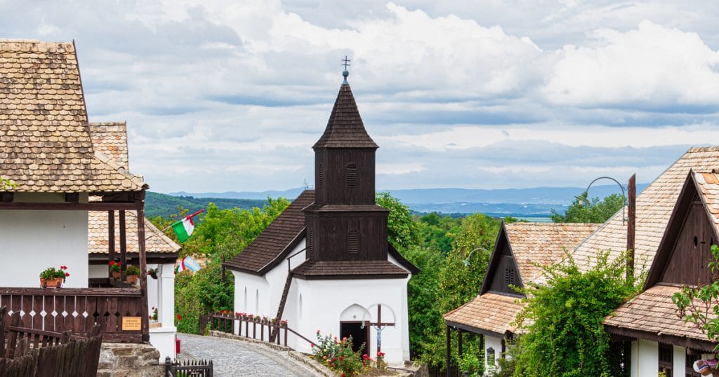 Megtudod, hogy melyik megyében található Hollókő? - 8 varázslatos település Magyarországon