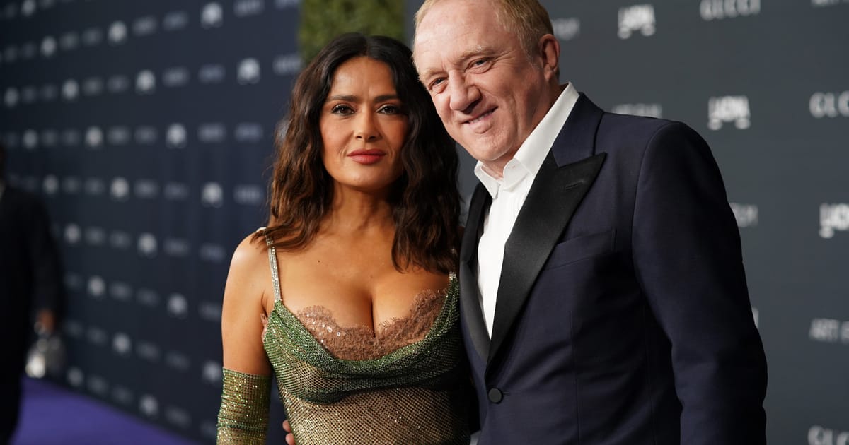 Salma Hayek ünnepelt: lenyűgöző fotókat posztolt 15. házassági évfordulóján