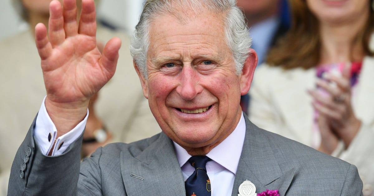 A gyógyuló Károly király visszatér a trónra: örömhír a palotában