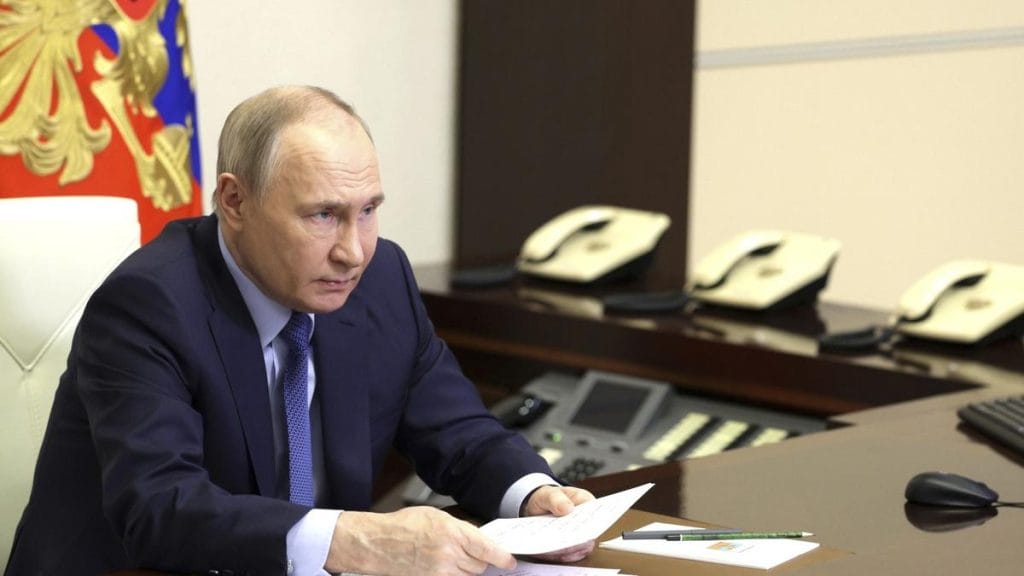 Putyin létrehozta saját Wikipédiáját a személyes preferenciái szerint