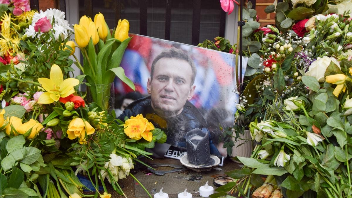 Két orosz újságírót letartóztattak a Navalnij-alapítvánnyal kapcsolatban álló vádak miatt
